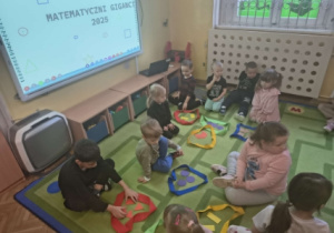 segregowały różne figury geometryczne