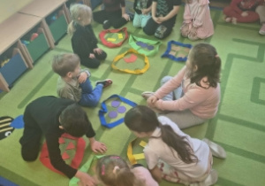 segregowały różne figury geometryczne