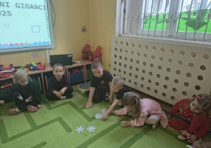 przeliczanie na konkretach (śnieżynki, choinki)