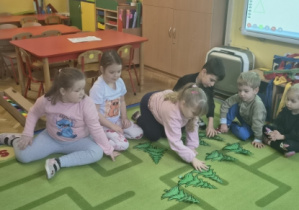 przeliczanie na konkretach (śnieżynki, choinki)