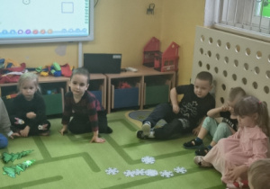 przeliczanie na konkretach (śnieżynki, choinki)