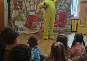 przedstawienie świąteczne pt. "Grinch"